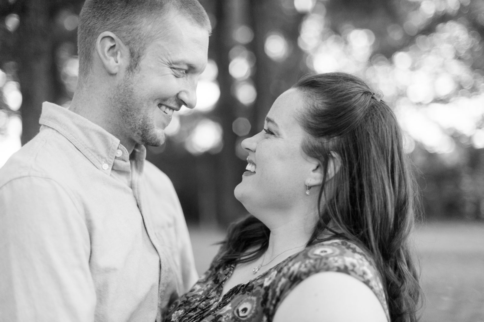 bride and groom picnic 2017 anniversary picture