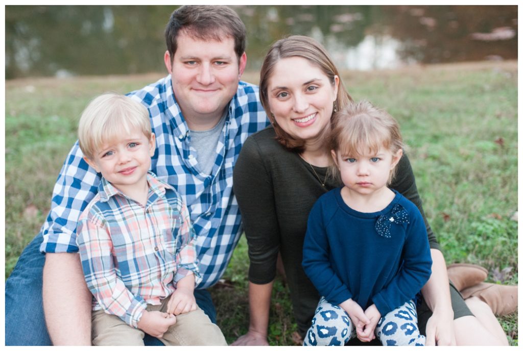 Fall Mini Sessions 2017 family with twins looking at camera