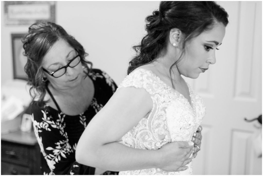 Outdoor Spring Wedding getting ready