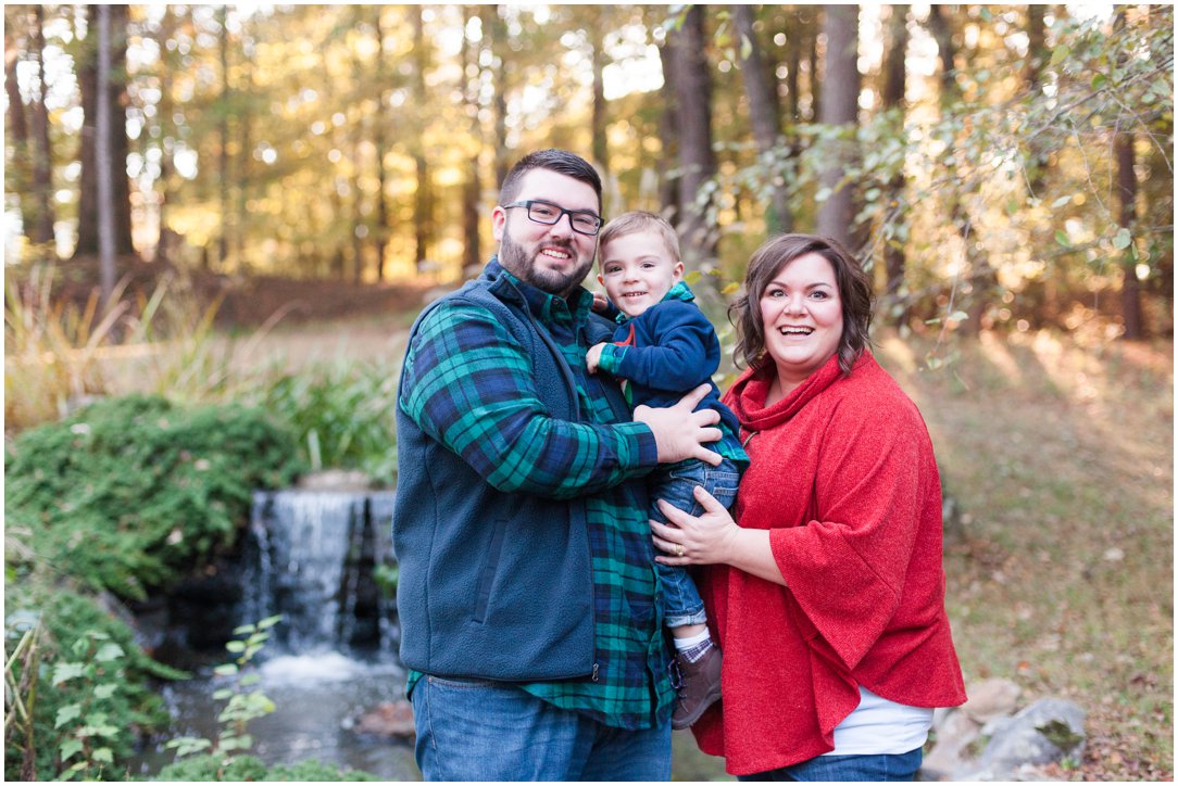 Fall Mini Sessions 2019 family by waterfall