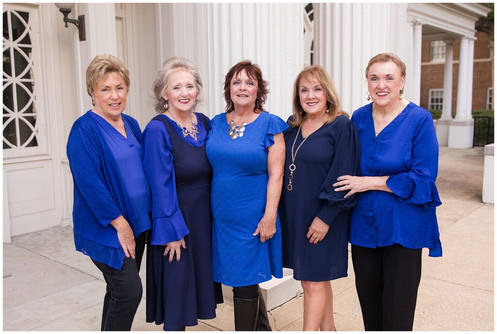 group of 5 sister's portrait session